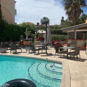 Restaurant De La Hotel